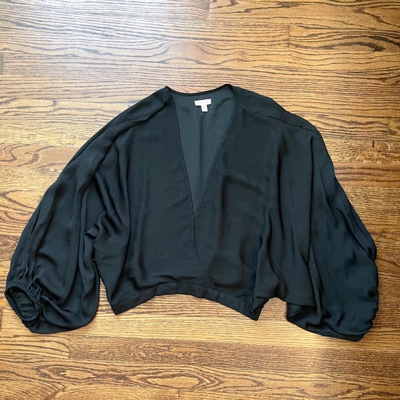 Crop top - Picture 1 of 2